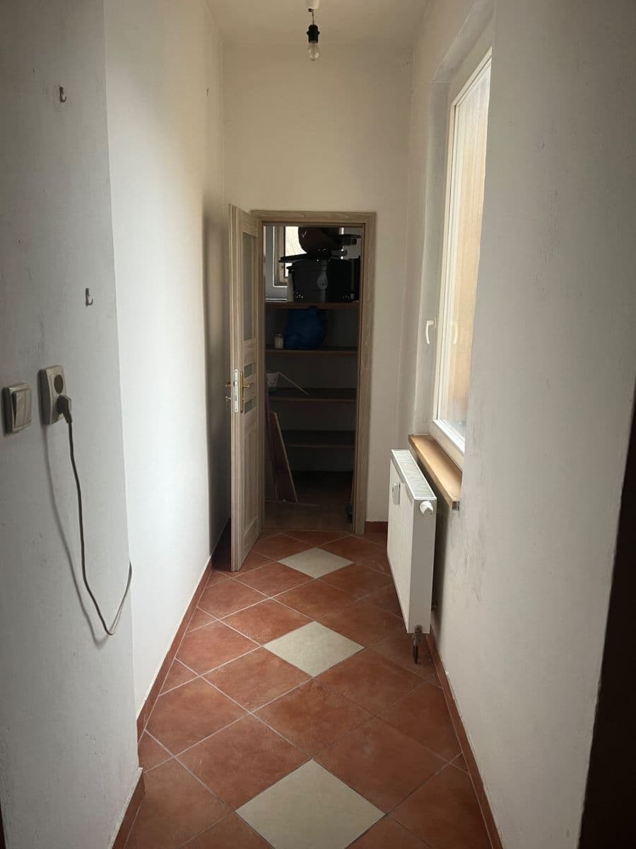 Prenájom bytu 3-izbový 72 m², Havanská, Praha, Praha Prenájom bytu 3-izbový 72 m², Havanská, Praha, Praha