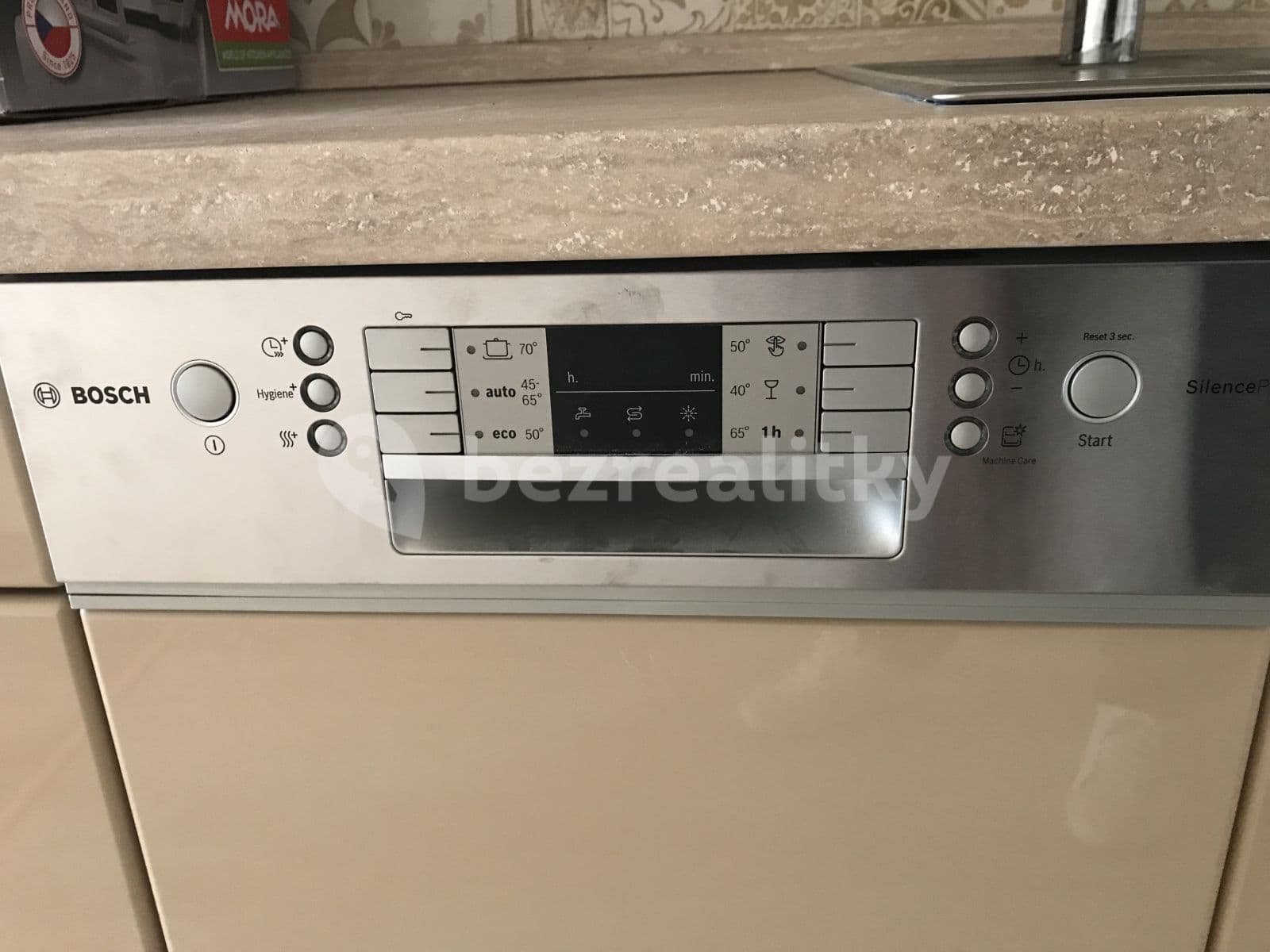 Prenájom bytu 2-izbový 44 m², K Rovinám, Praha, Praha Prenájom bytu 2-izbový 44 m², K Rovinám, Praha, Praha