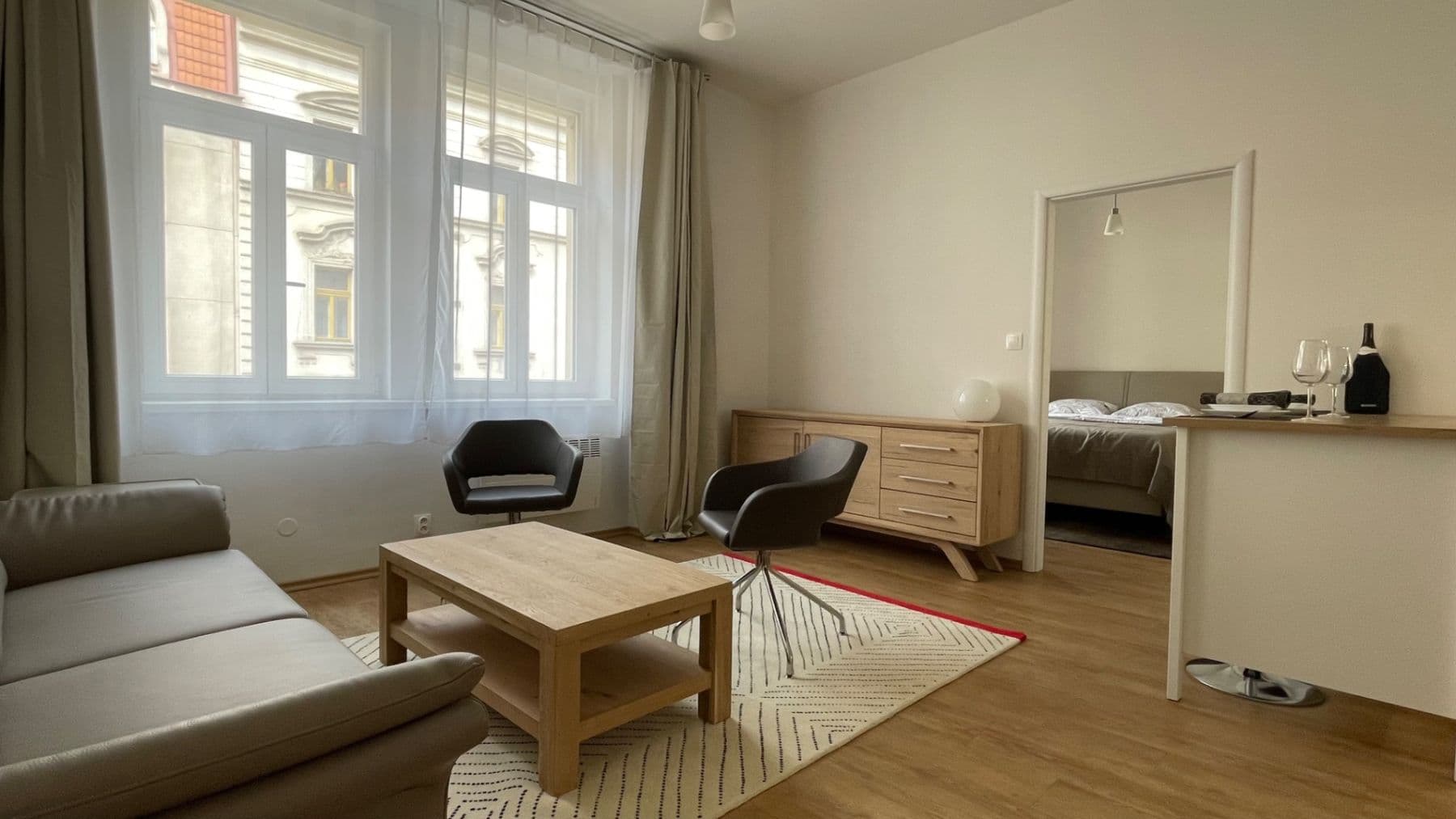 Prenájom bytu 2-izbový 42 m², Sarajevská, Praha, Praha Prenájom bytu 2-izbový 42 m², Sarajevská, Praha, Praha