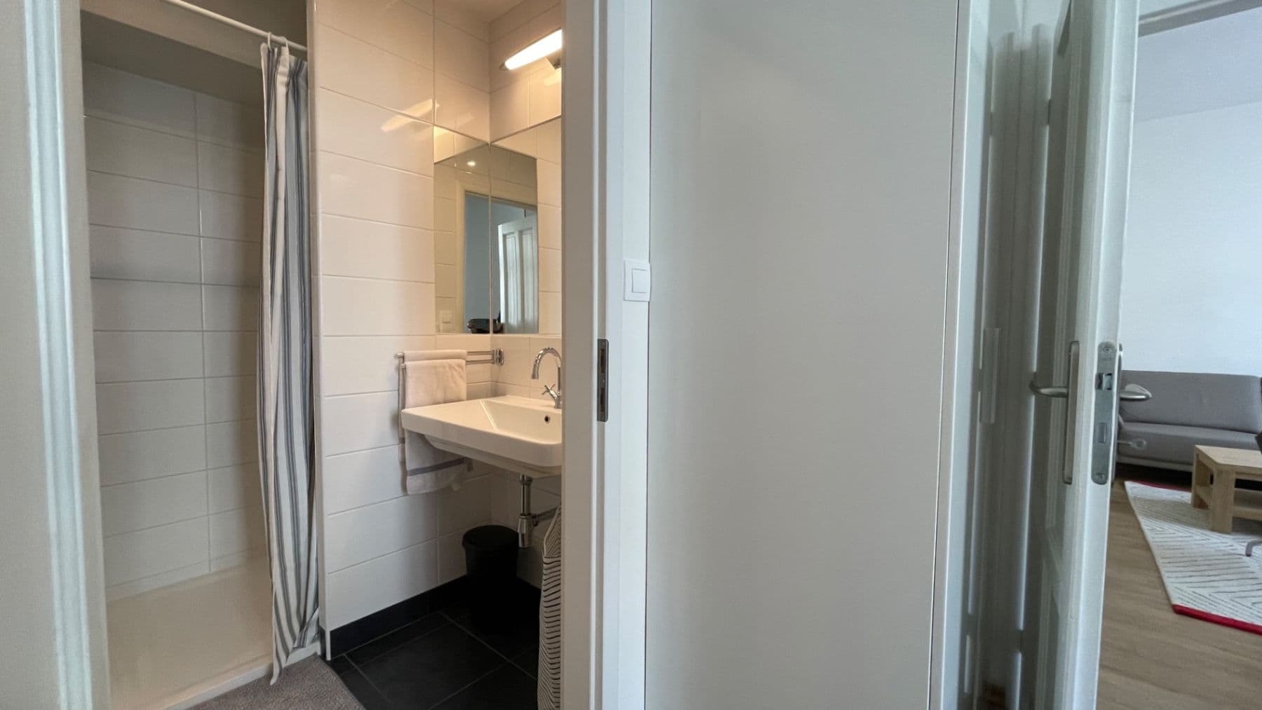 Prenájom bytu 2-izbový 42 m², Sarajevská, Praha, Praha Prenájom bytu 2-izbový 42 m², Sarajevská, Praha, Praha