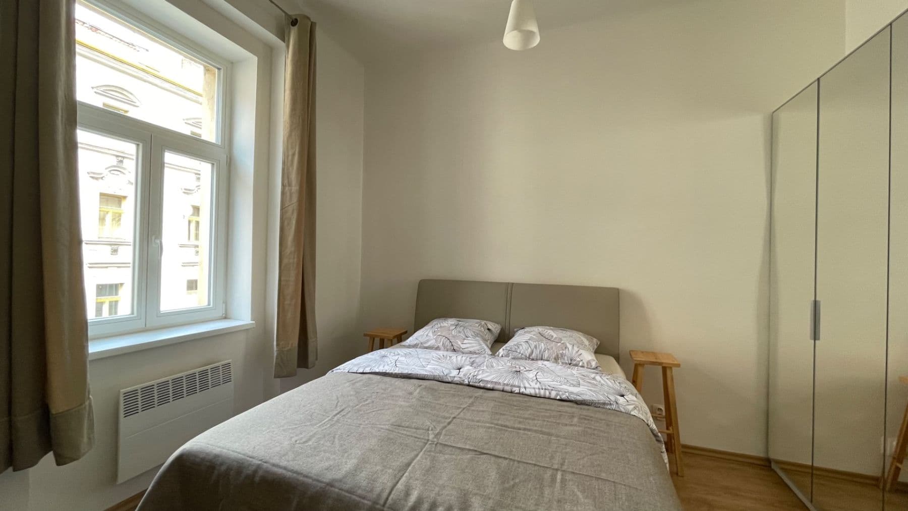 Prenájom bytu 2-izbový 42 m², Sarajevská, Praha, Praha Prenájom bytu 2-izbový 42 m², Sarajevská, Praha, Praha