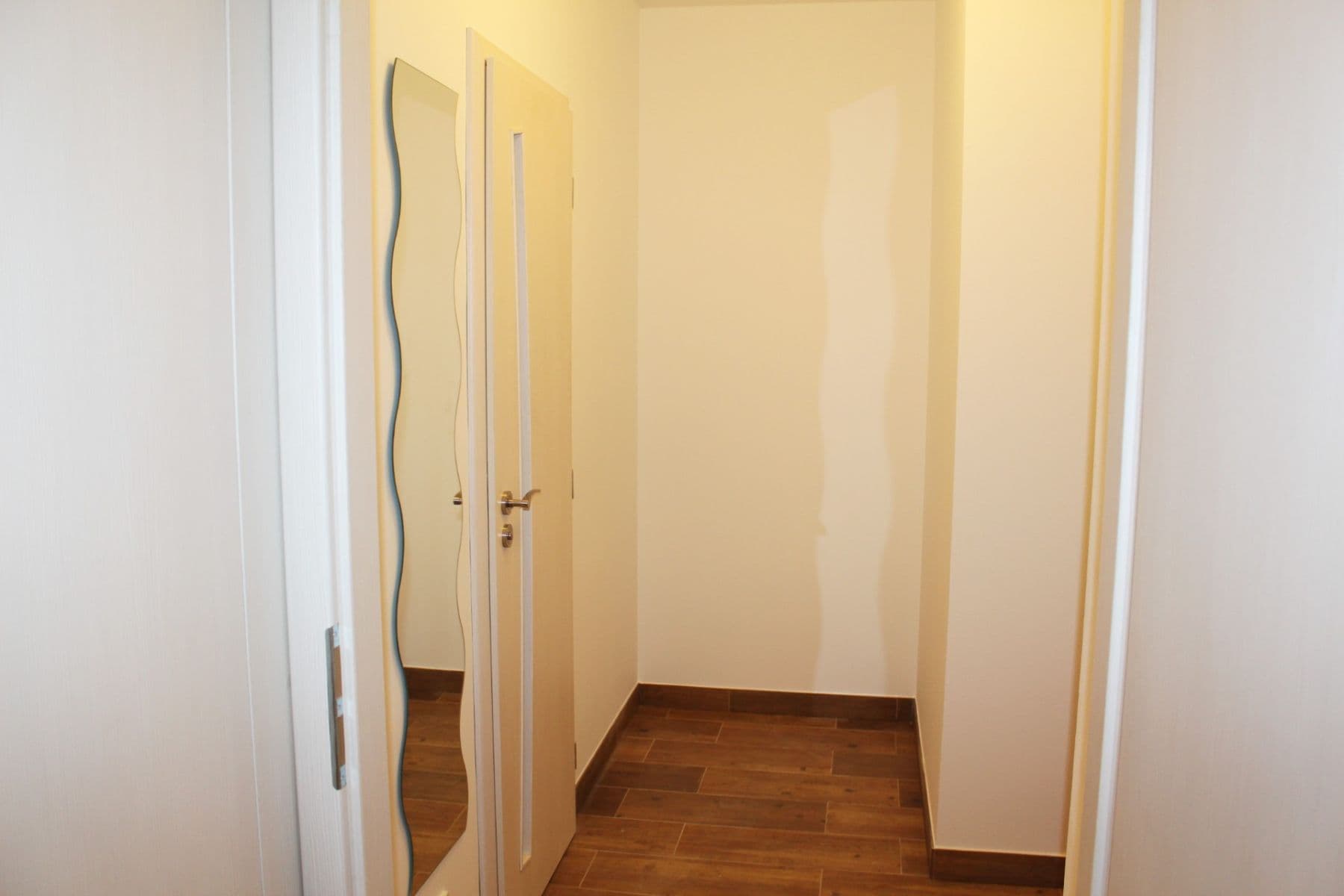 Prenájom bytu 1-izbový 40 m², Plzeňská, Praha, Praha Prenájom bytu 1-izbový 40 m², Plzeňská, Praha, Praha
