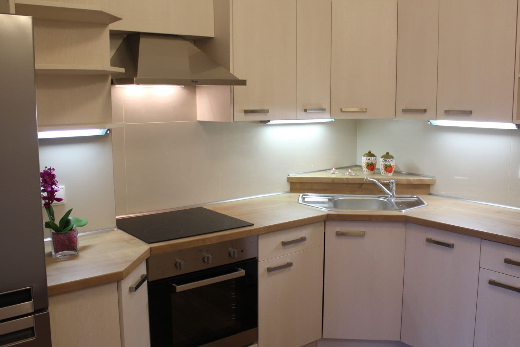 Prenájom bytu 1-izbový 40 m², Plzeňská, Praha, Praha Prenájom bytu 1-izbový 40 m², Plzeňská, Praha, Praha