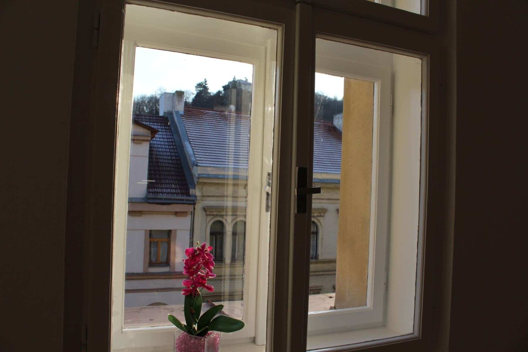 Prenájom bytu 1-izbový 40 m², Plzeňská, Praha, Praha Prenájom bytu 1-izbový 40 m², Plzeňská, Praha, Praha