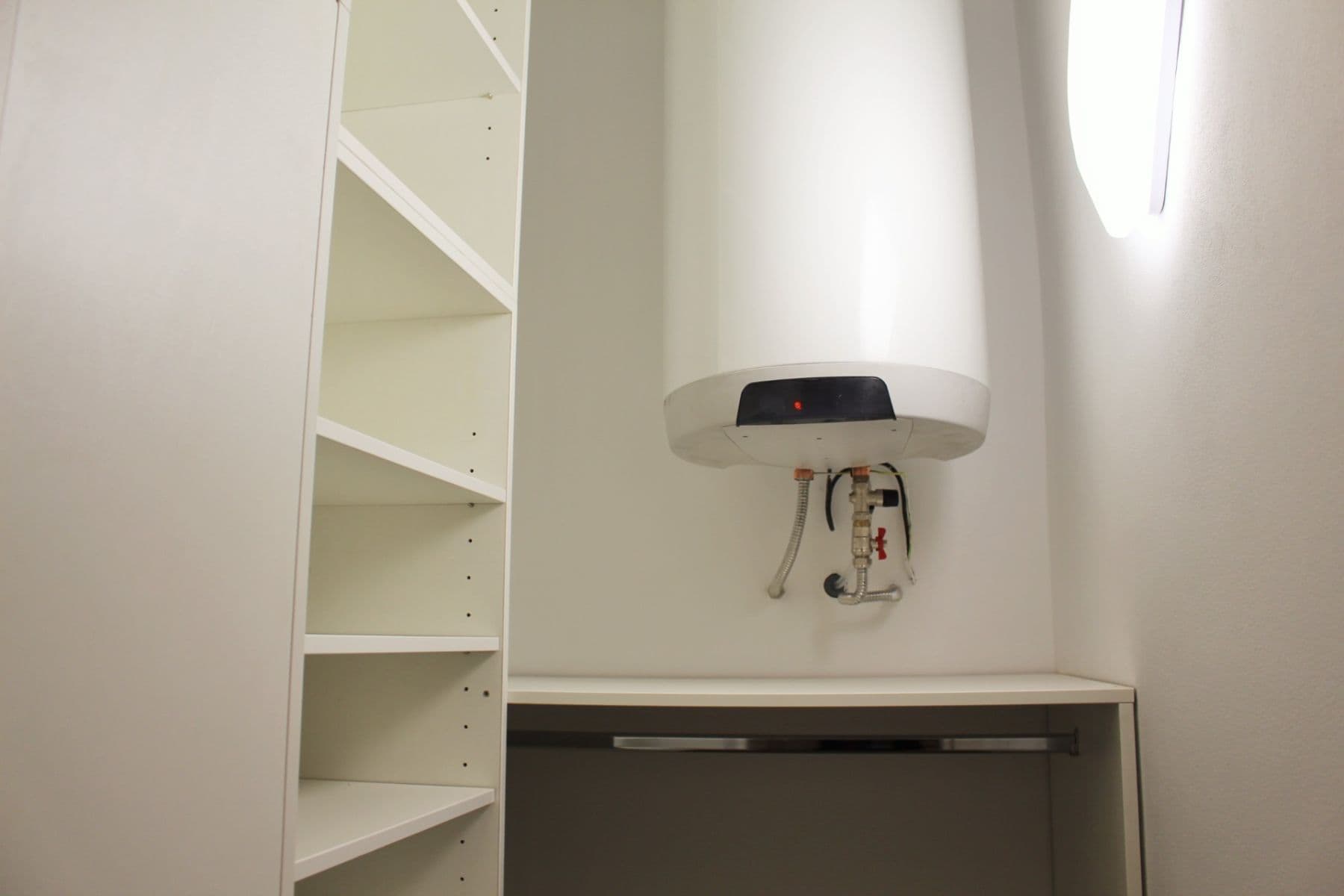 Prenájom bytu 1-izbový 40 m², Plzeňská, Praha, Praha Prenájom bytu 1-izbový 40 m², Plzeňská, Praha, Praha