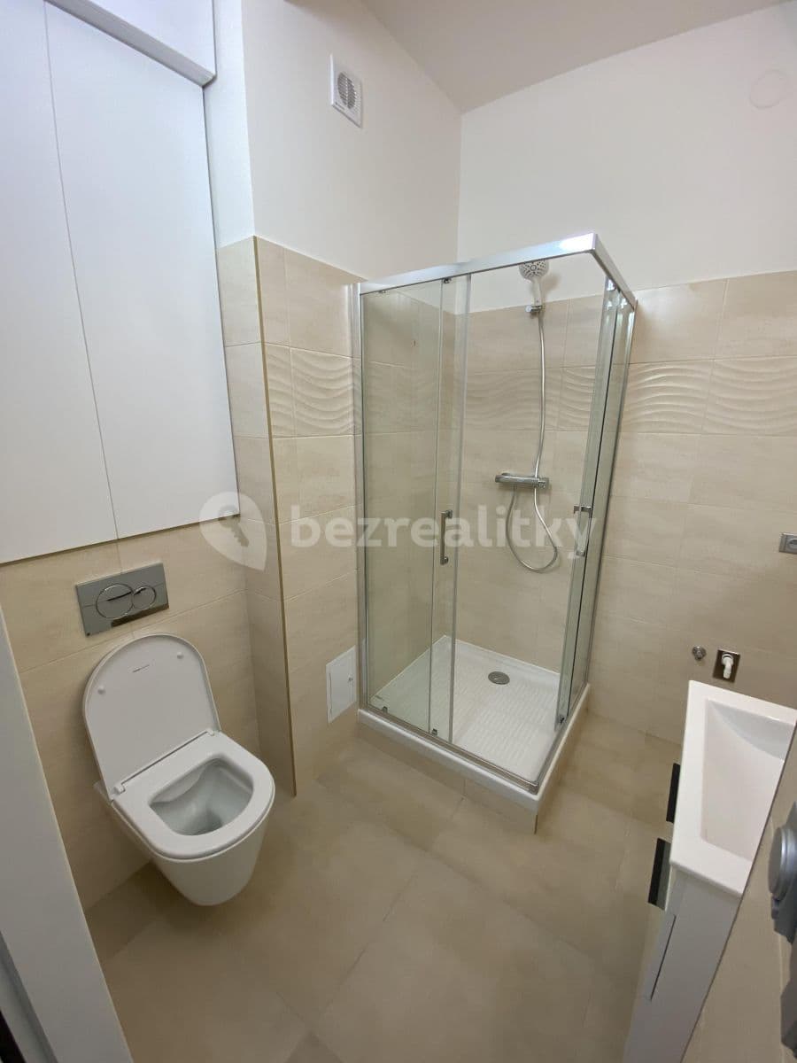 Prenájom bytu 2-izbový 55 m², Krátká, Praha, Praha Prenájom bytu 2-izbový 55 m², Krátká, Praha, Praha