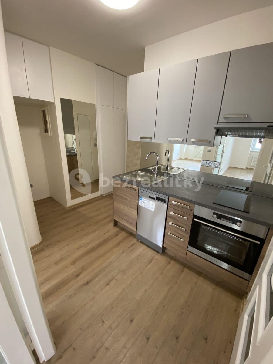 Prenájom bytu 2-izbový 55 m², Krátká, Praha, Praha Prenájom bytu 2-izbový 55 m², Krátká, Praha, Praha