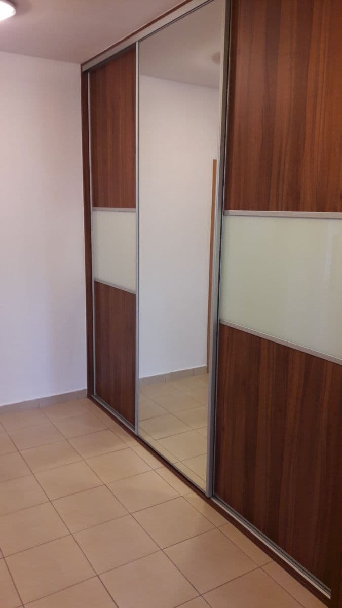 Prenájom bytu 2-izbový 66 m², Za Pivovarem, Lázně Bohdaneč, Pardubický kraj Prenájom bytu 2-izbový 66 m², Za Pivovarem, Lázně Bohdaneč, Pardubický kraj