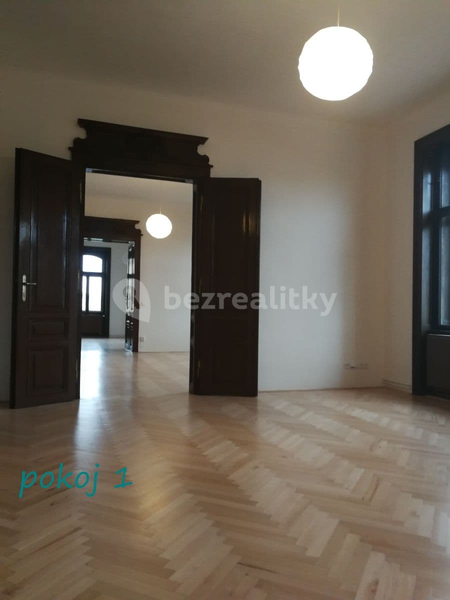 Prenájom bytu 4-izbový 155 m², třída Svobody, Olomouc, Olomoucký kraj Prenájom bytu 4-izbový 155 m², třída Svobody, Olomouc, Olomoucký kraj