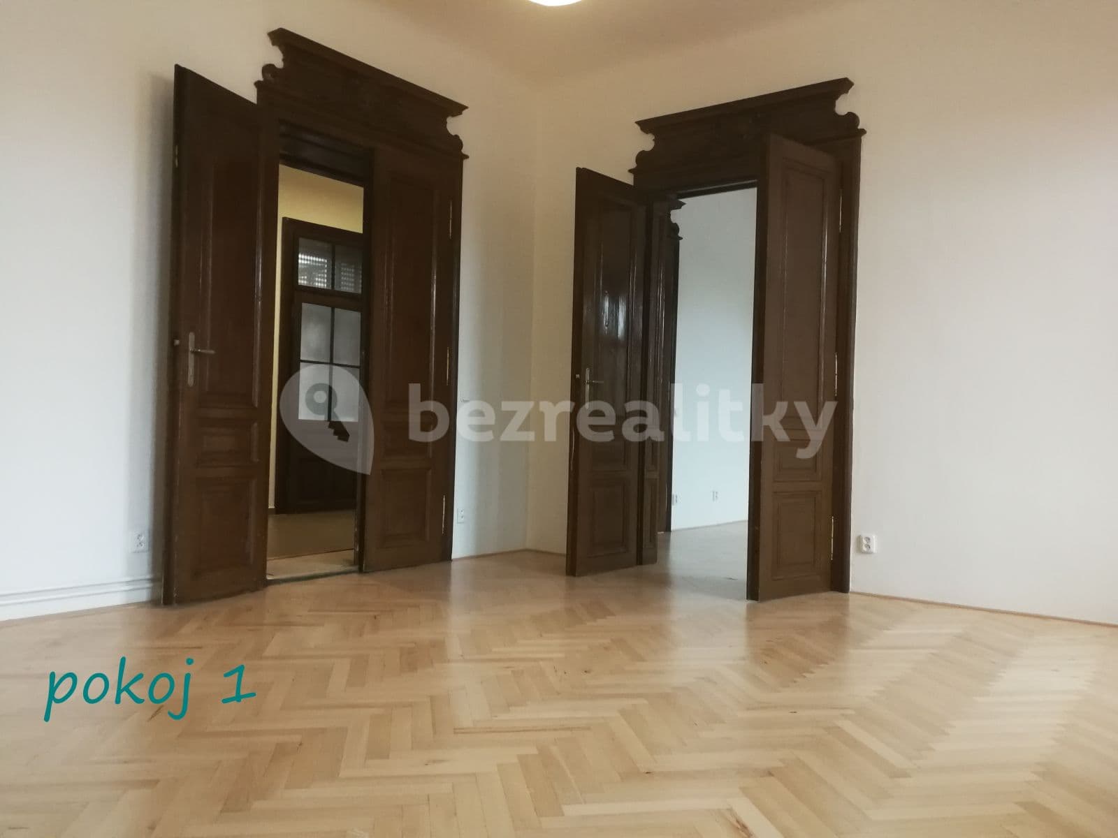 Prenájom bytu 4-izbový 155 m², třída Svobody, Olomouc, Olomoucký kraj Prenájom bytu 4-izbový 155 m², třída Svobody, Olomouc, Olomoucký kraj