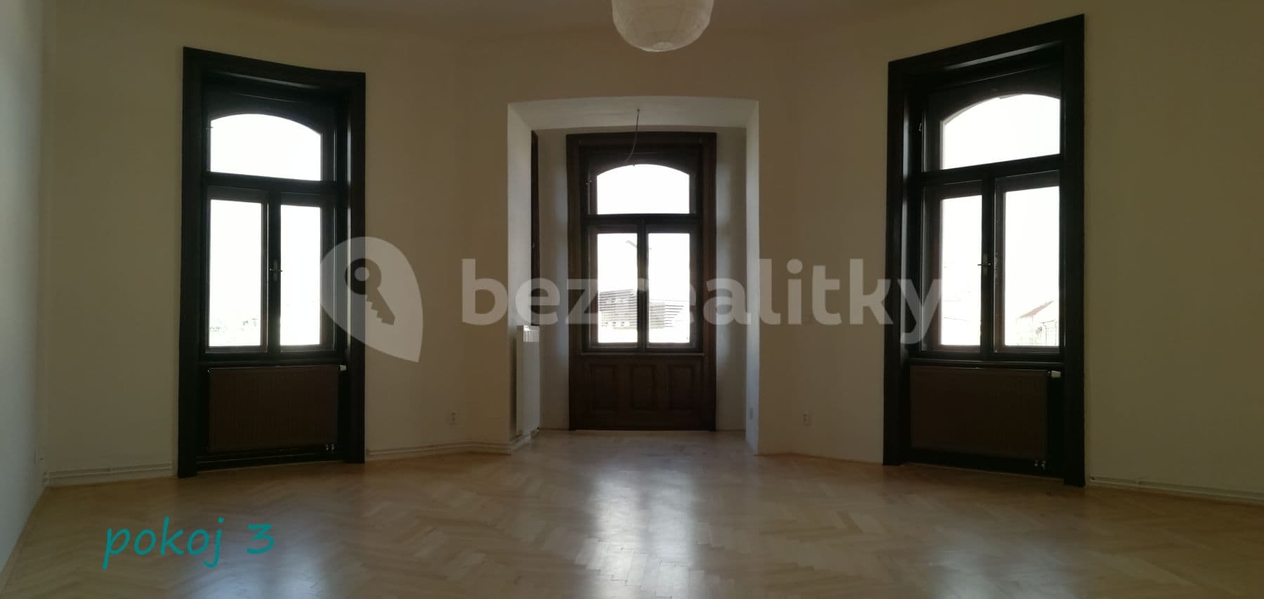 Prenájom bytu 4-izbový 155 m², třída Svobody, Olomouc, Olomoucký kraj Prenájom bytu 4-izbový 155 m², třída Svobody, Olomouc, Olomoucký kraj