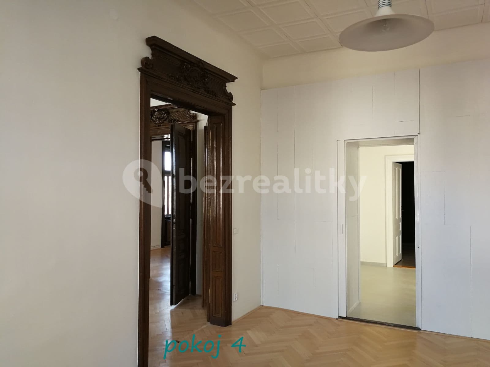 Prenájom bytu 4-izbový 155 m², třída Svobody, Olomouc, Olomoucký kraj Prenájom bytu 4-izbový 155 m², třída Svobody, Olomouc, Olomoucký kraj