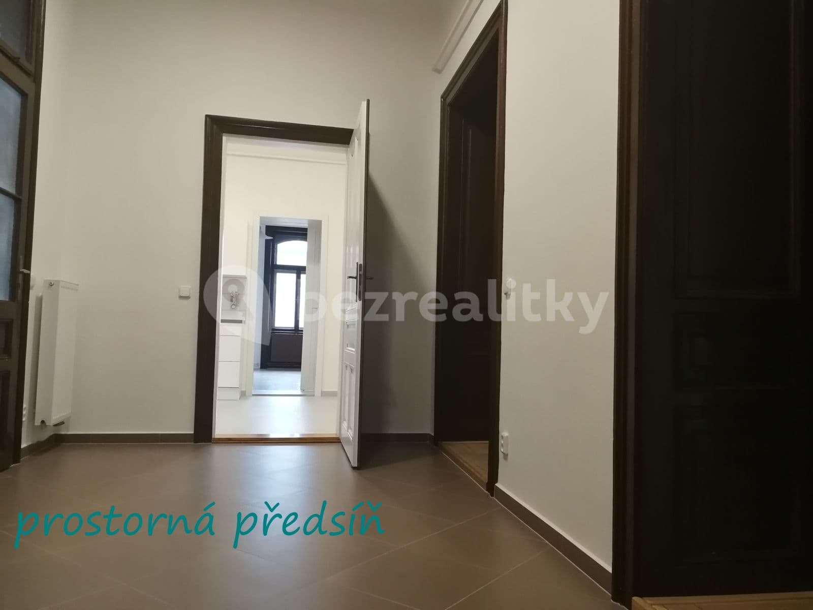 Prenájom bytu 4-izbový 155 m², třída Svobody, Olomouc, Olomoucký kraj Prenájom bytu 4-izbový 155 m², třída Svobody, Olomouc, Olomoucký kraj