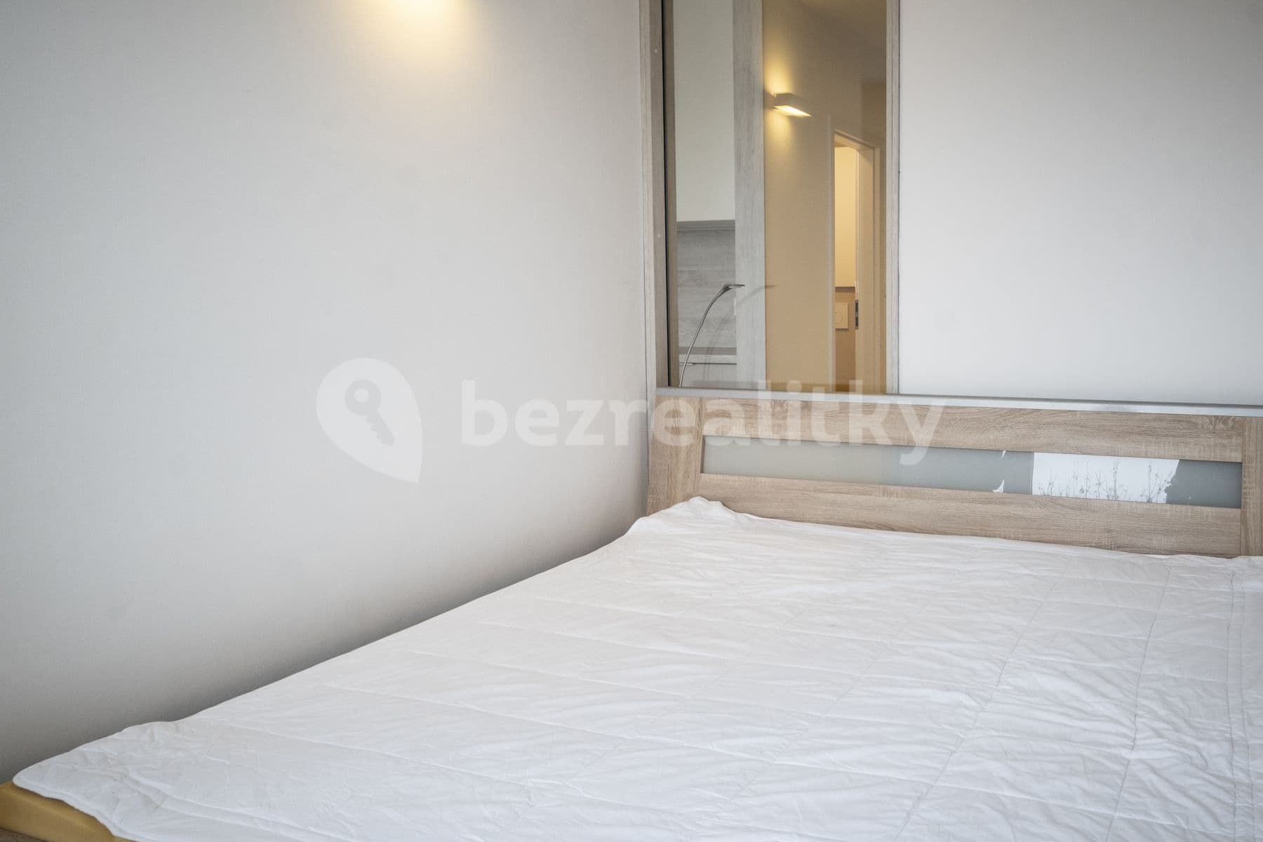 Prenájom bytu 2-izbový 38 m², Na Strži, Praha, Praha Prenájom bytu 2-izbový 38 m², Na Strži, Praha, Praha