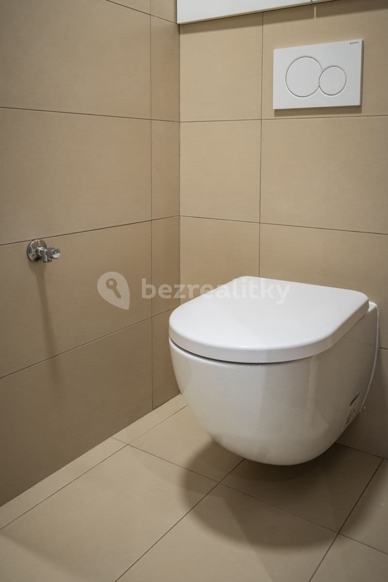 Prenájom bytu 2-izbový 38 m², Na Strži, Praha, Praha Prenájom bytu 2-izbový 38 m², Na Strži, Praha, Praha