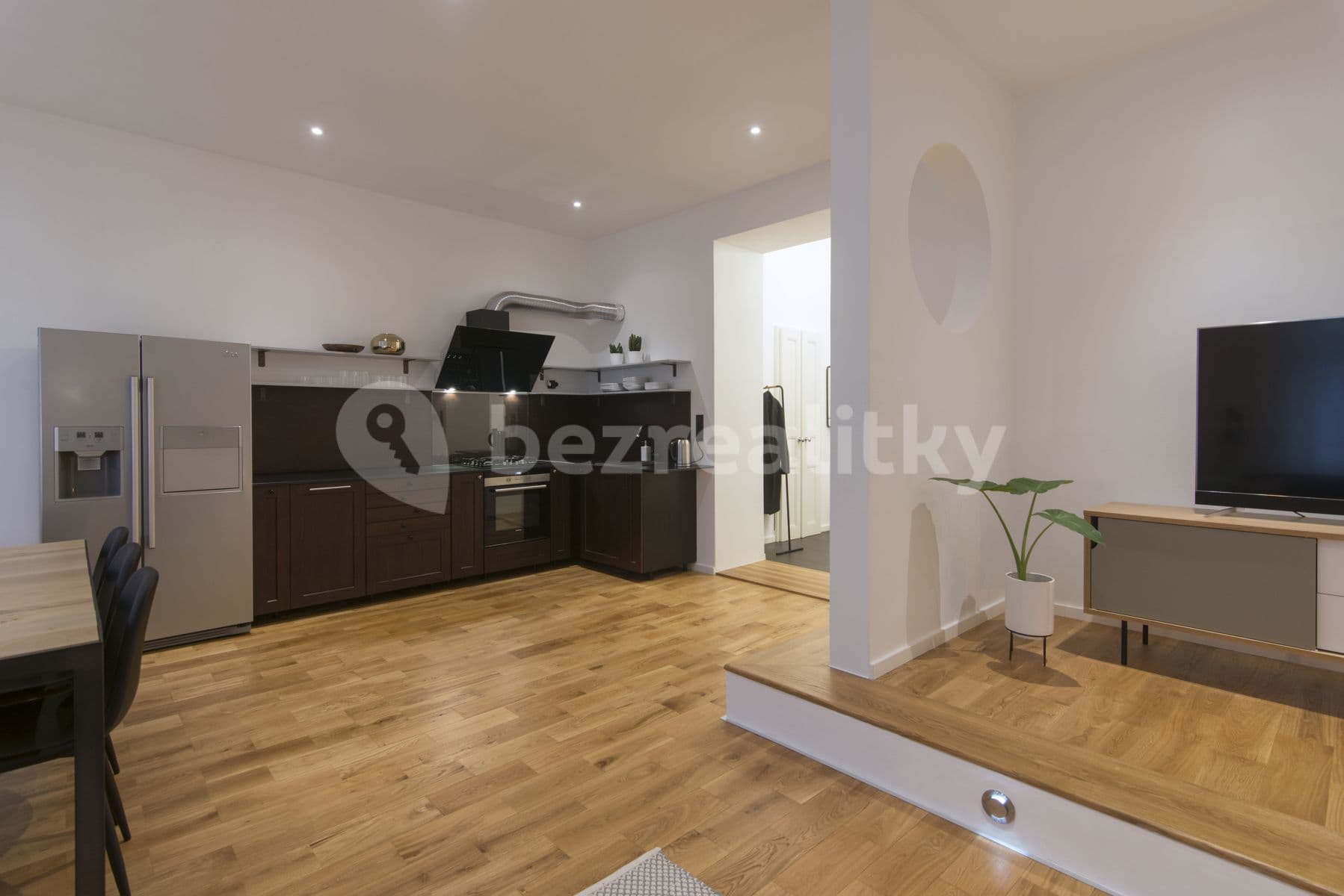 Prenájom bytu 2-izbový 73 m², Kubelíkova, Praha, Praha Prenájom bytu 2-izbový 73 m², Kubelíkova, Praha, Praha