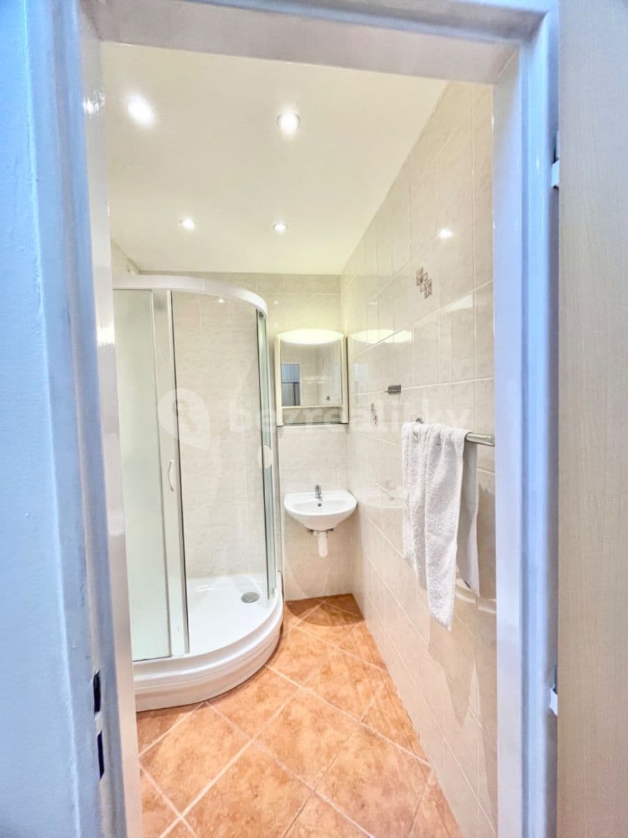 Prenájom bytu 2-izbový 43 m², Ohradní, Praha, Praha Prenájom bytu 2-izbový 43 m², Ohradní, Praha, Praha