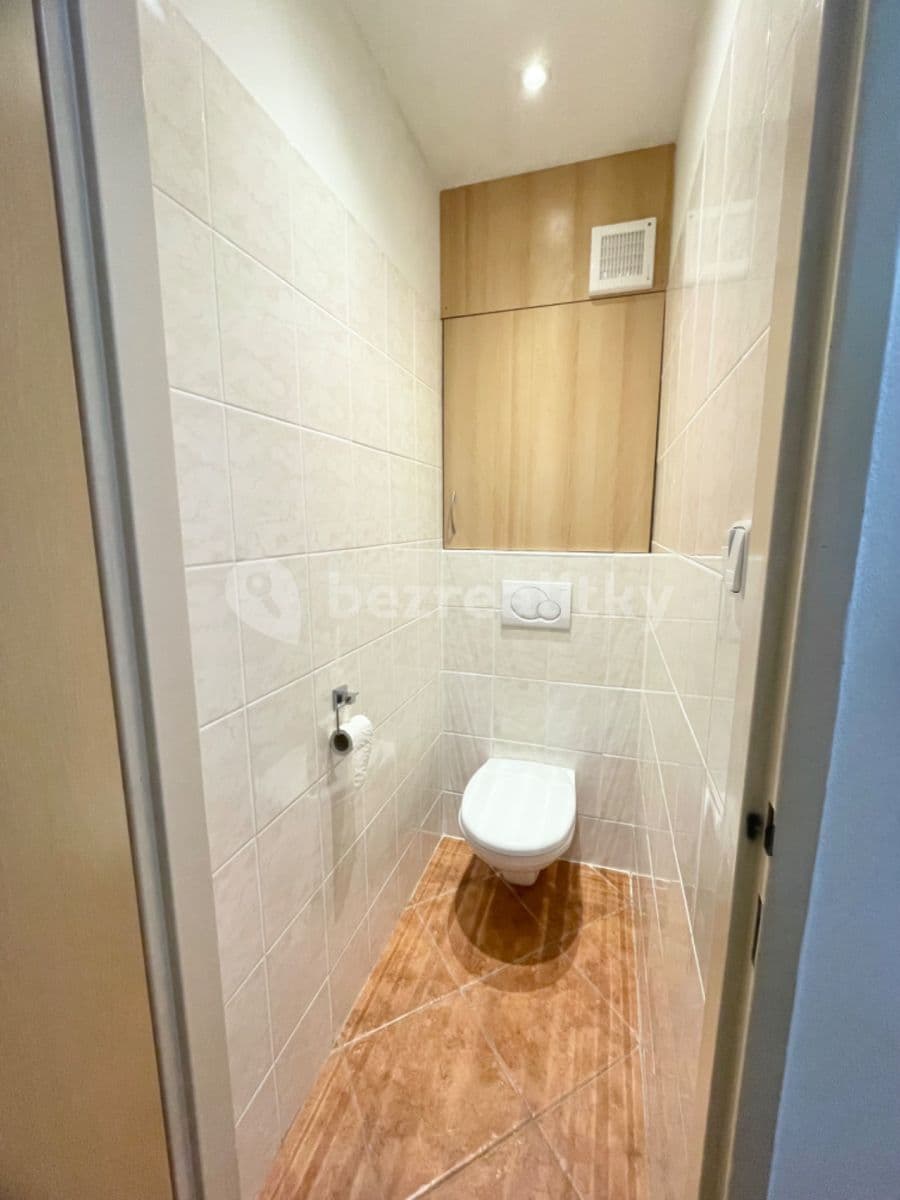 Prenájom bytu 2-izbový 43 m², Ohradní, Praha, Praha Prenájom bytu 2-izbový 43 m², Ohradní, Praha, Praha