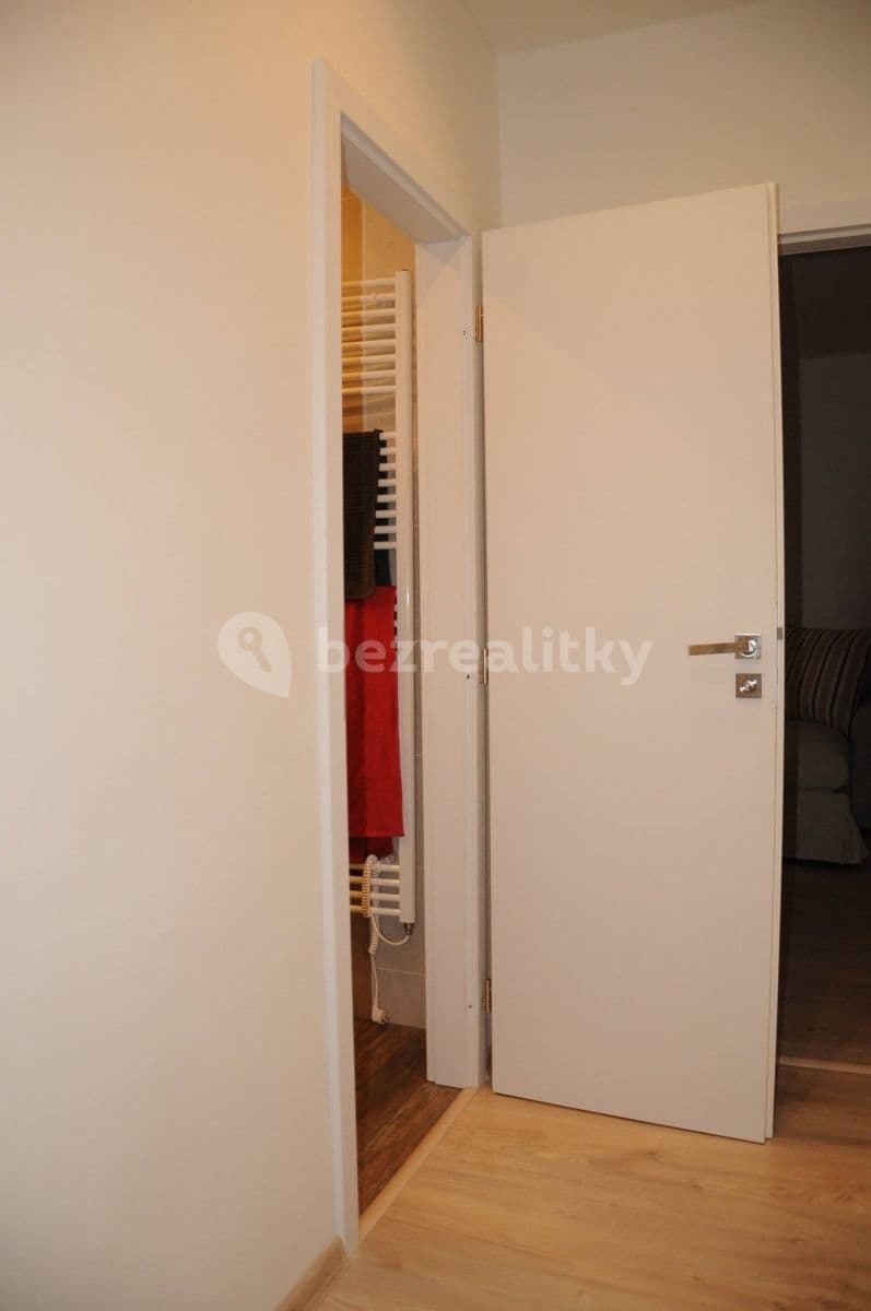 Prenájom bytu 2-izbový 54 m², Generála Sochora, Ostrava, Moravskoslezský kraj Prenájom bytu 2-izbový 54 m², Generála Sochora, Ostrava, Moravskoslezský kraj
