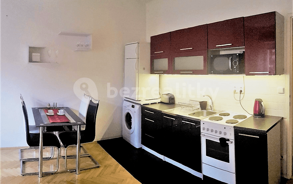 Prenájom bytu 2-izbový 47 m², Mládeže, Praha, Praha Prenájom bytu 2-izbový 47 m², Mládeže, Praha, Praha