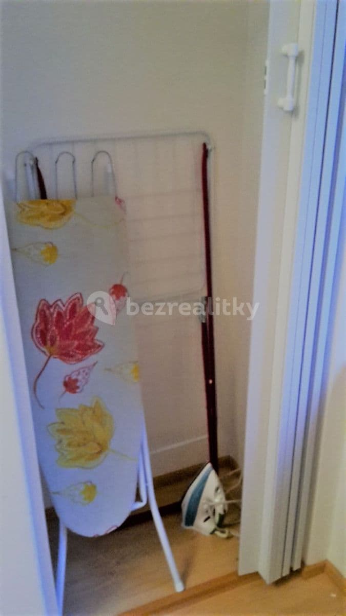 Prenájom bytu 2-izbový 47 m², Mládeže, Praha, Praha Prenájom bytu 2-izbový 47 m², Mládeže, Praha, Praha