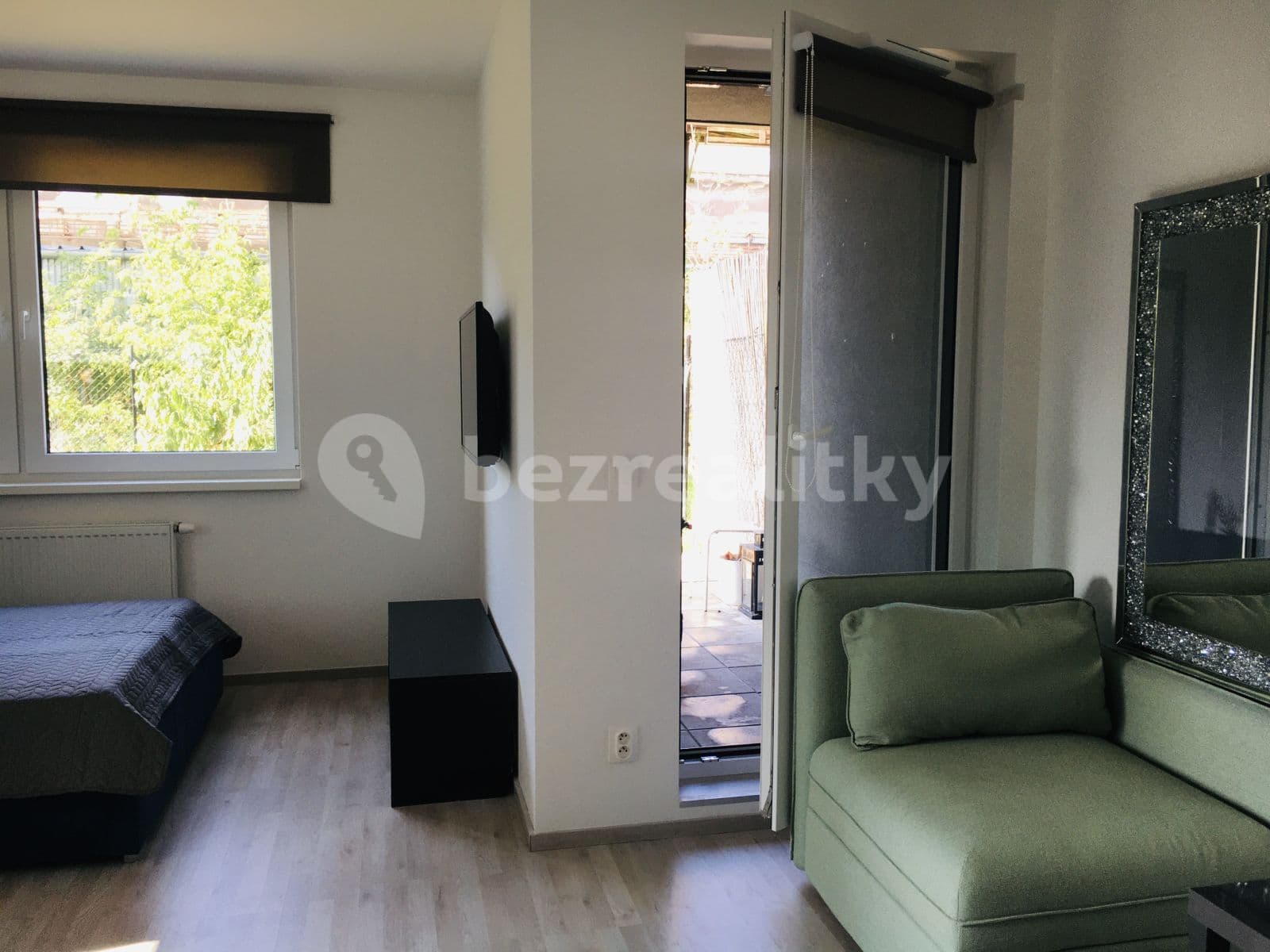 Prenájom bytu 35 m², Strnadových, Praha, Praha Prenájom bytu 35 m², Strnadových, Praha, Praha