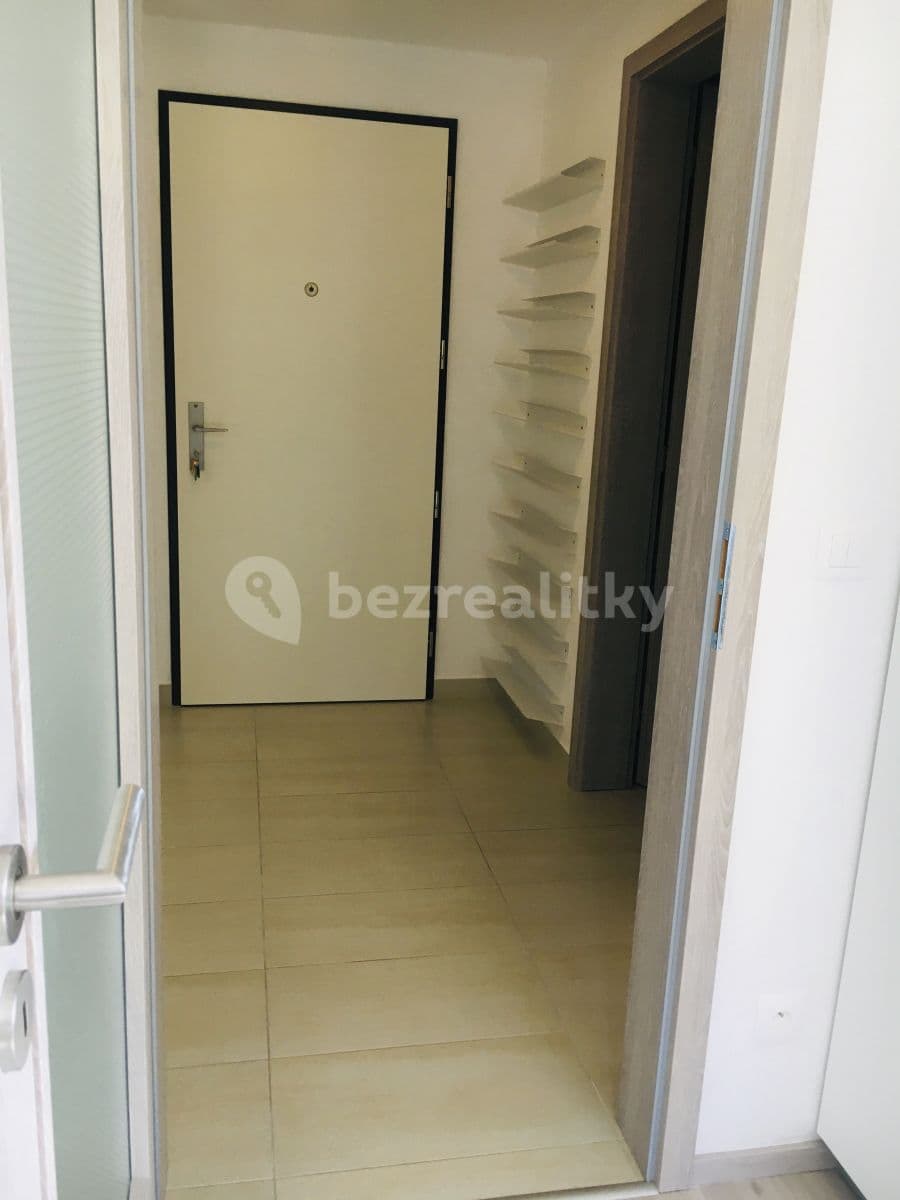 Prenájom bytu 35 m², Strnadových, Praha, Praha Prenájom bytu 35 m², Strnadových, Praha, Praha