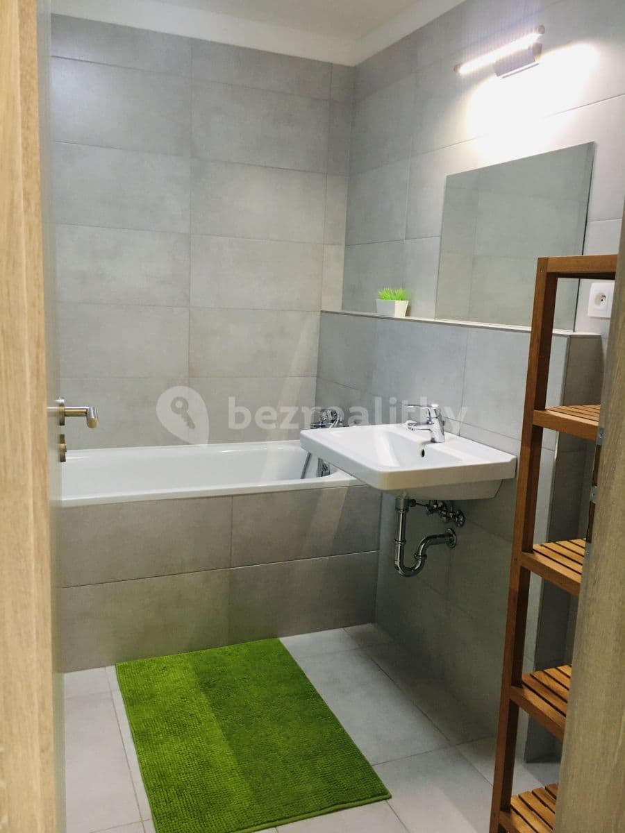 Prenájom bytu 35 m², Strnadových, Praha, Praha Prenájom bytu 35 m², Strnadových, Praha, Praha