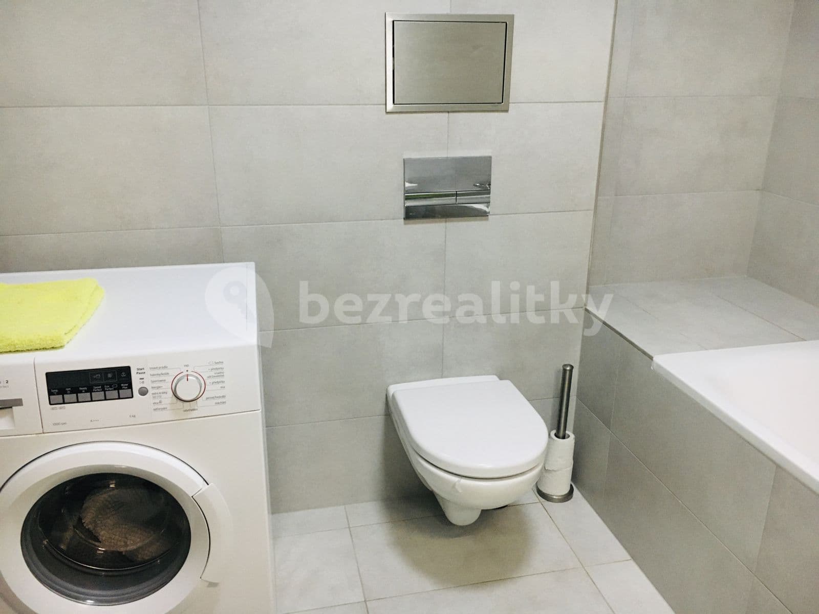 Prenájom bytu 35 m², Strnadových, Praha, Praha Prenájom bytu 35 m², Strnadových, Praha, Praha