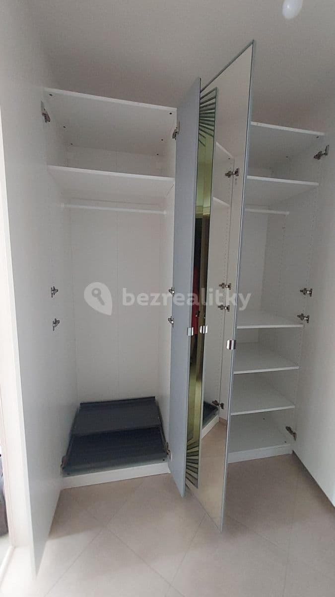 Prenájom bytu 2-izbový 54 m², Kramperova, Praha, Praha Prenájom bytu 2-izbový 54 m², Kramperova, Praha, Praha