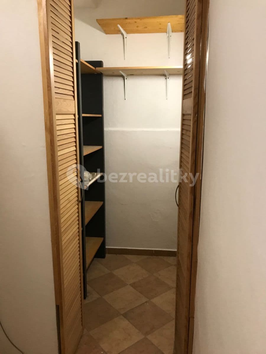 Prenájom bytu 2-izbový 55 m², Národní obrany, Praha, Praha Prenájom bytu 2-izbový 55 m², Národní obrany, Praha, Praha