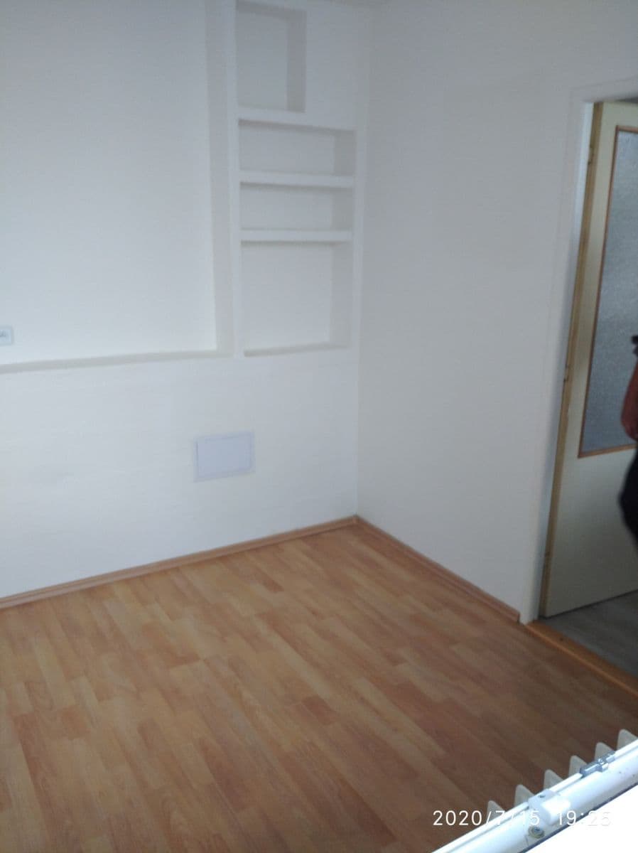 Prenájom bytu 2-izbový 34 m², Kojetická, Neratovice, Středočeský kraj Prenájom bytu 2-izbový 34 m², Kojetická, Neratovice, Středočeský kraj