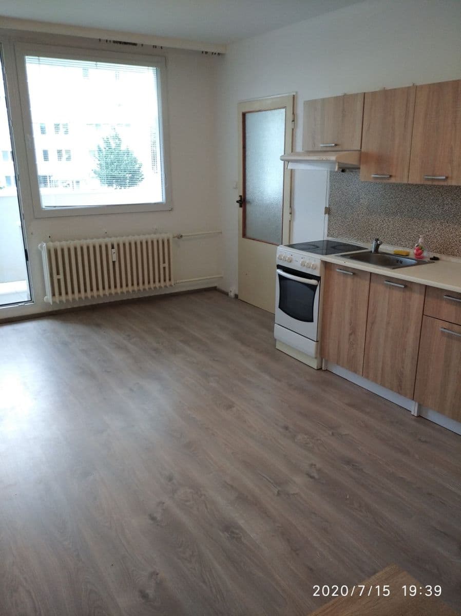 Prenájom bytu 2-izbový 34 m², Kojetická, Neratovice, Středočeský kraj Prenájom bytu 2-izbový 34 m², Kojetická, Neratovice, Středočeský kraj