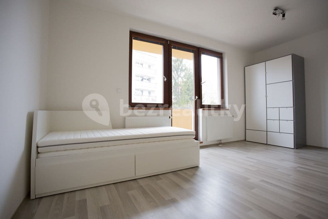 Prenájom bytu 1-izbový 35 m², Štúrova, Praha, Praha Prenájom bytu 1-izbový 35 m², Štúrova, Praha, Praha