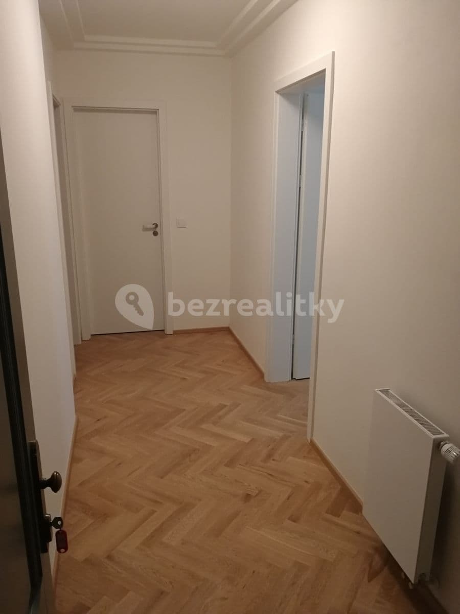 Prenájom bytu 2-izbový 61 m², Košická, Praha, Praha Prenájom bytu 2-izbový 61 m², Košická, Praha, Praha