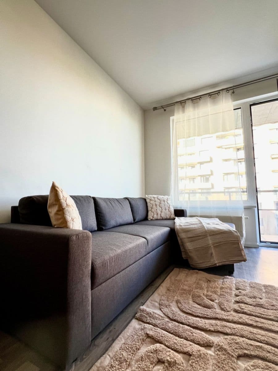 Prenájom bytu 2-izbový 62 m², Zvěřinova, Praha, Praha Prenájom bytu 2-izbový 62 m², Zvěřinova, Praha, Praha