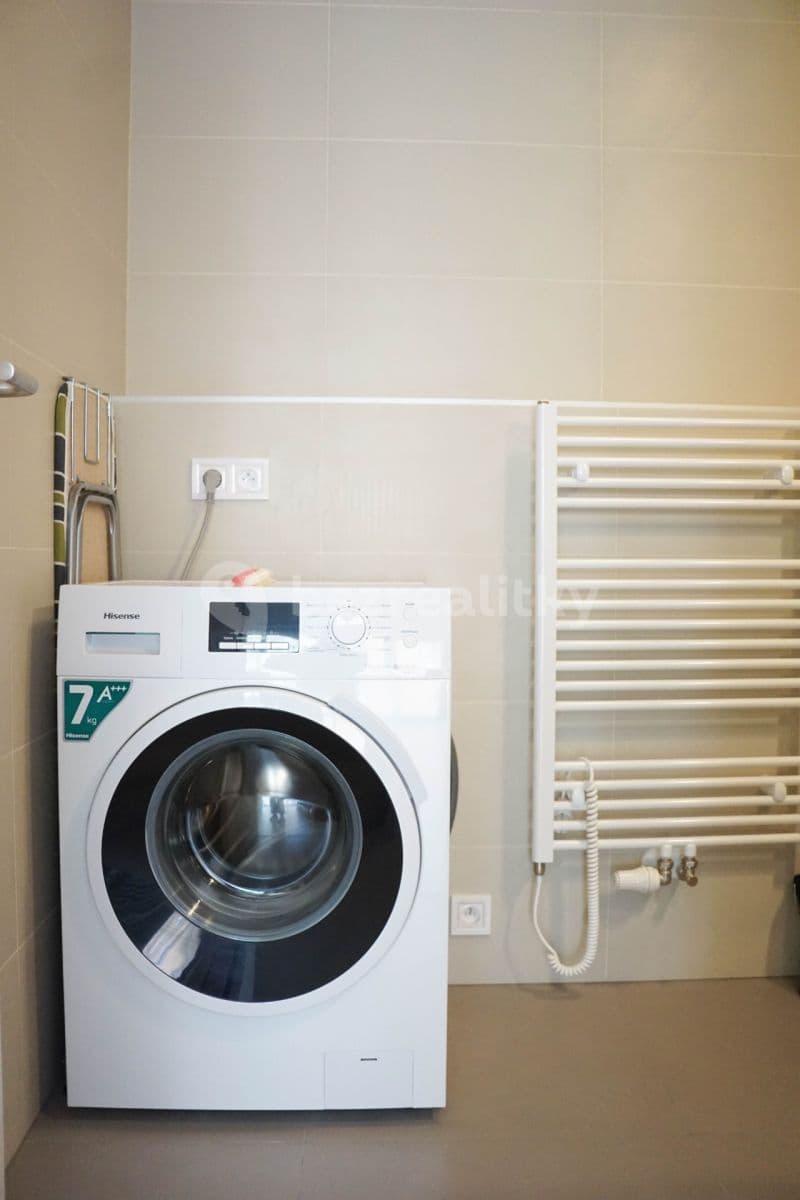 Prenájom bytu 2-izbový 60 m², Pod Kavalírkou, Praha, Praha Prenájom bytu 2-izbový 60 m², Pod Kavalírkou, Praha, Praha