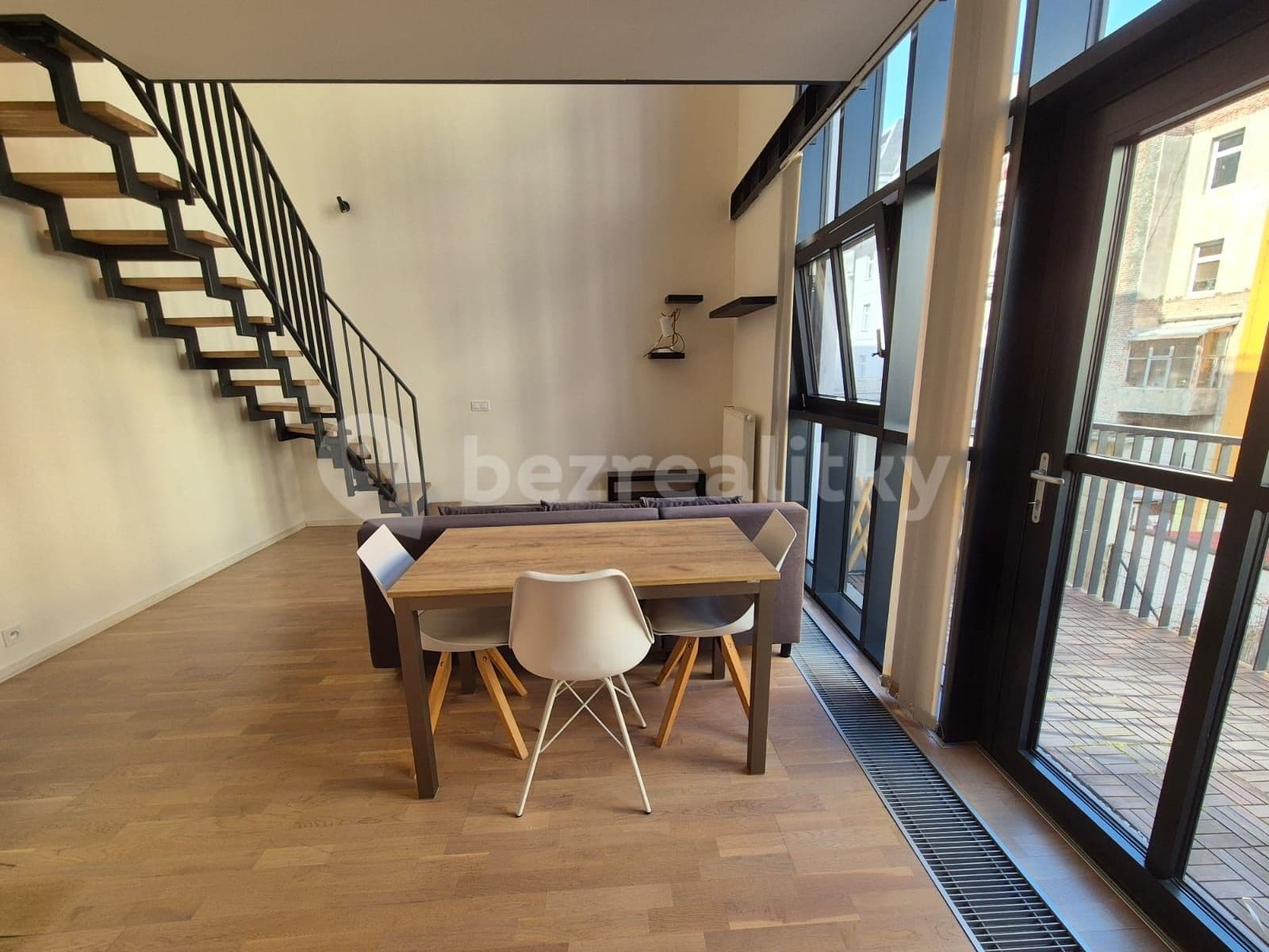 Prenájom bytu 2-izbový 60 m², Pod Kavalírkou, Praha, Praha Prenájom bytu 2-izbový 60 m², Pod Kavalírkou, Praha, Praha