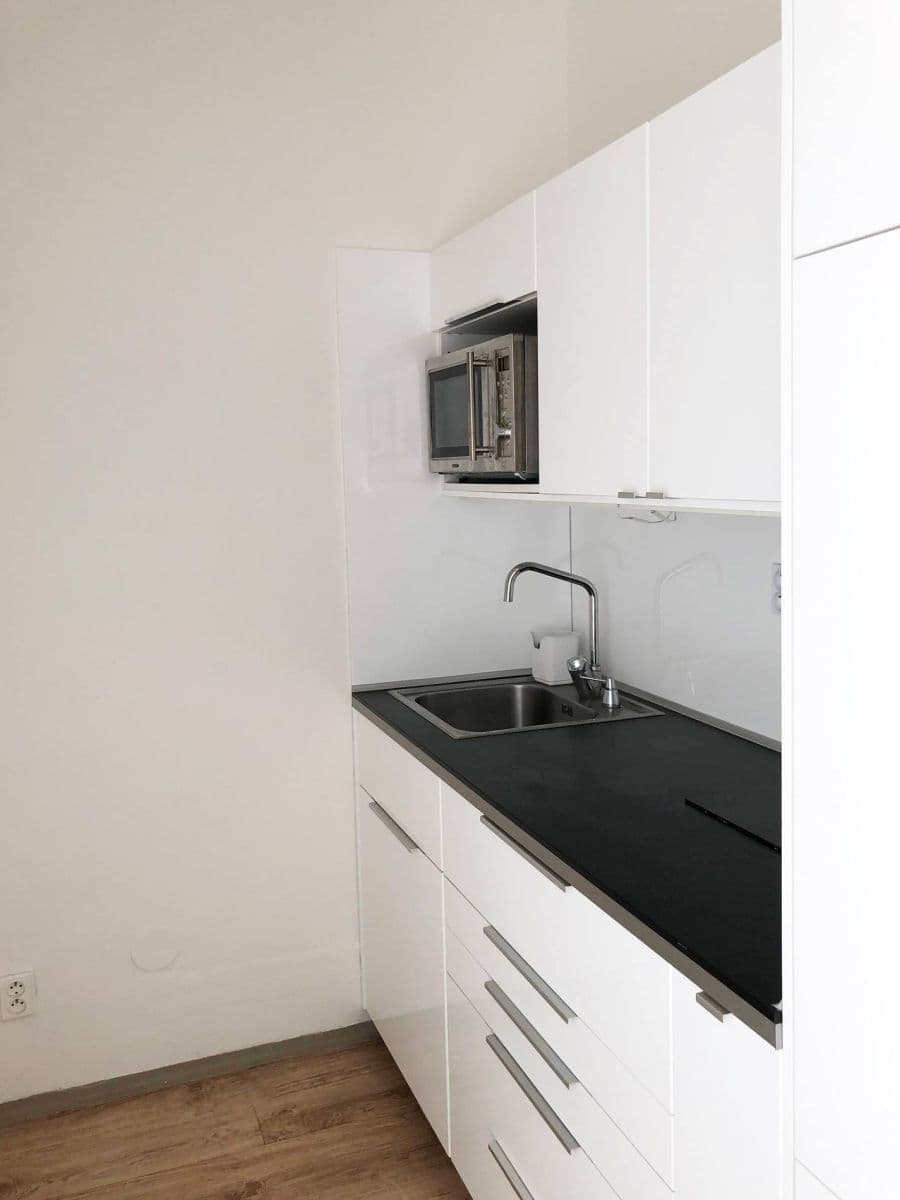Prenájom bytu 1-izbový 36 m², Havraní, Brno, Jihomoravský kraj Prenájom bytu 1-izbový 36 m², Havraní, Brno, Jihomoravský kraj