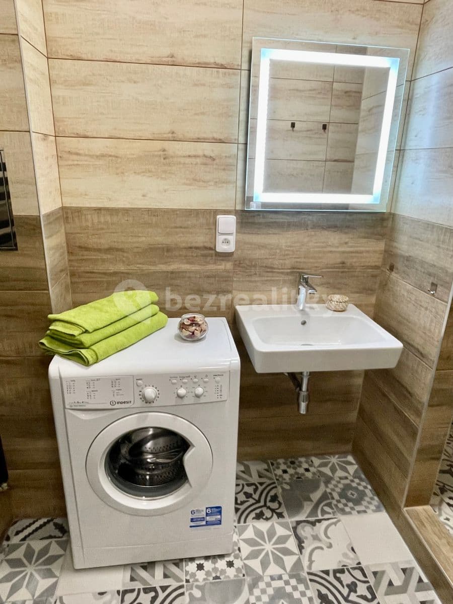 Prenájom bytu 2-izbový 49 m², Sudoměřská, Praha, Praha Prenájom bytu 2-izbový 49 m², Sudoměřská, Praha, Praha