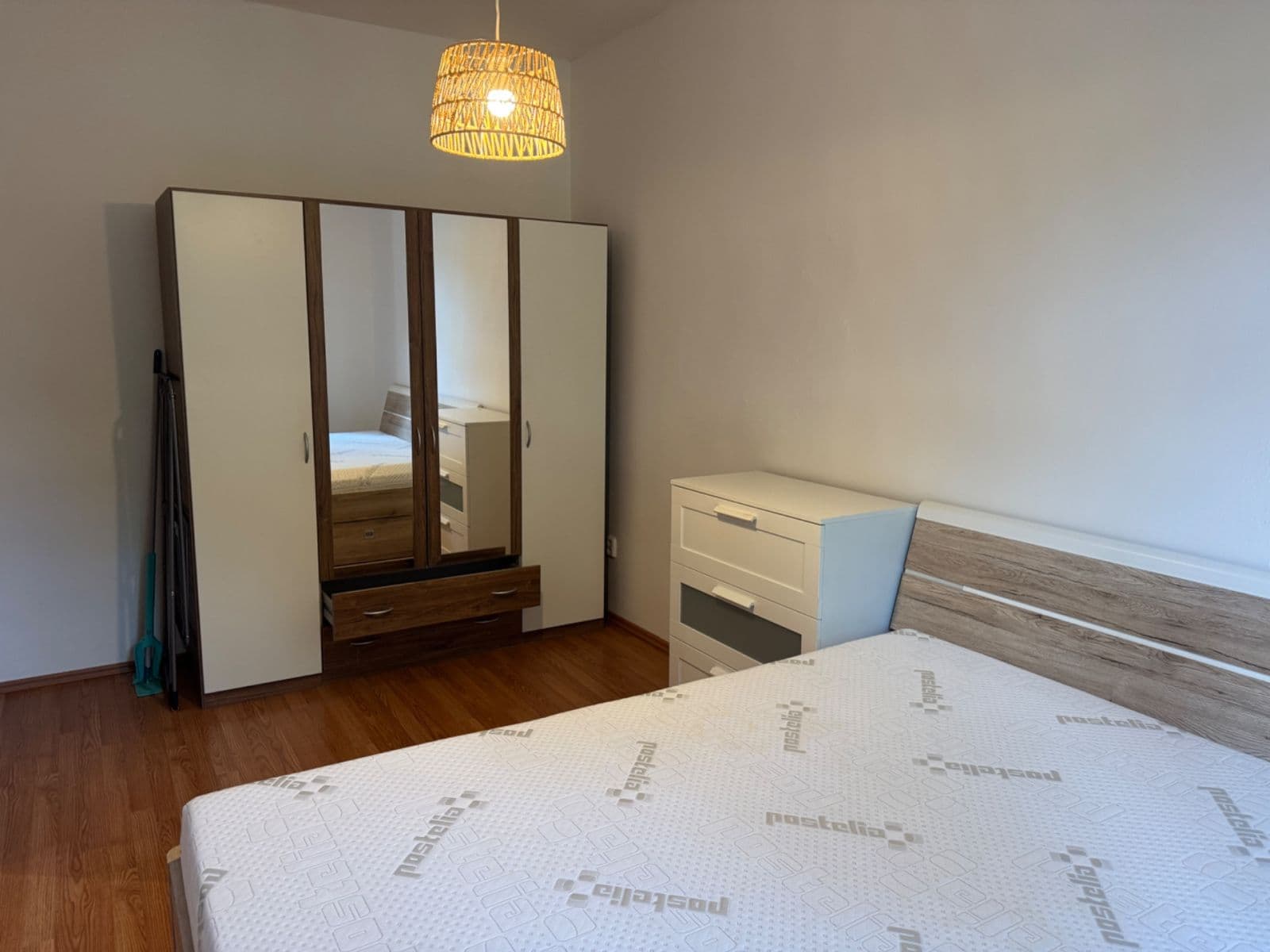Prenájom bytu 2-izbový 45 m², Souběžná Ⅰ, Praha, Praha Prenájom bytu 2-izbový 45 m², Souběžná Ⅰ, Praha, Praha