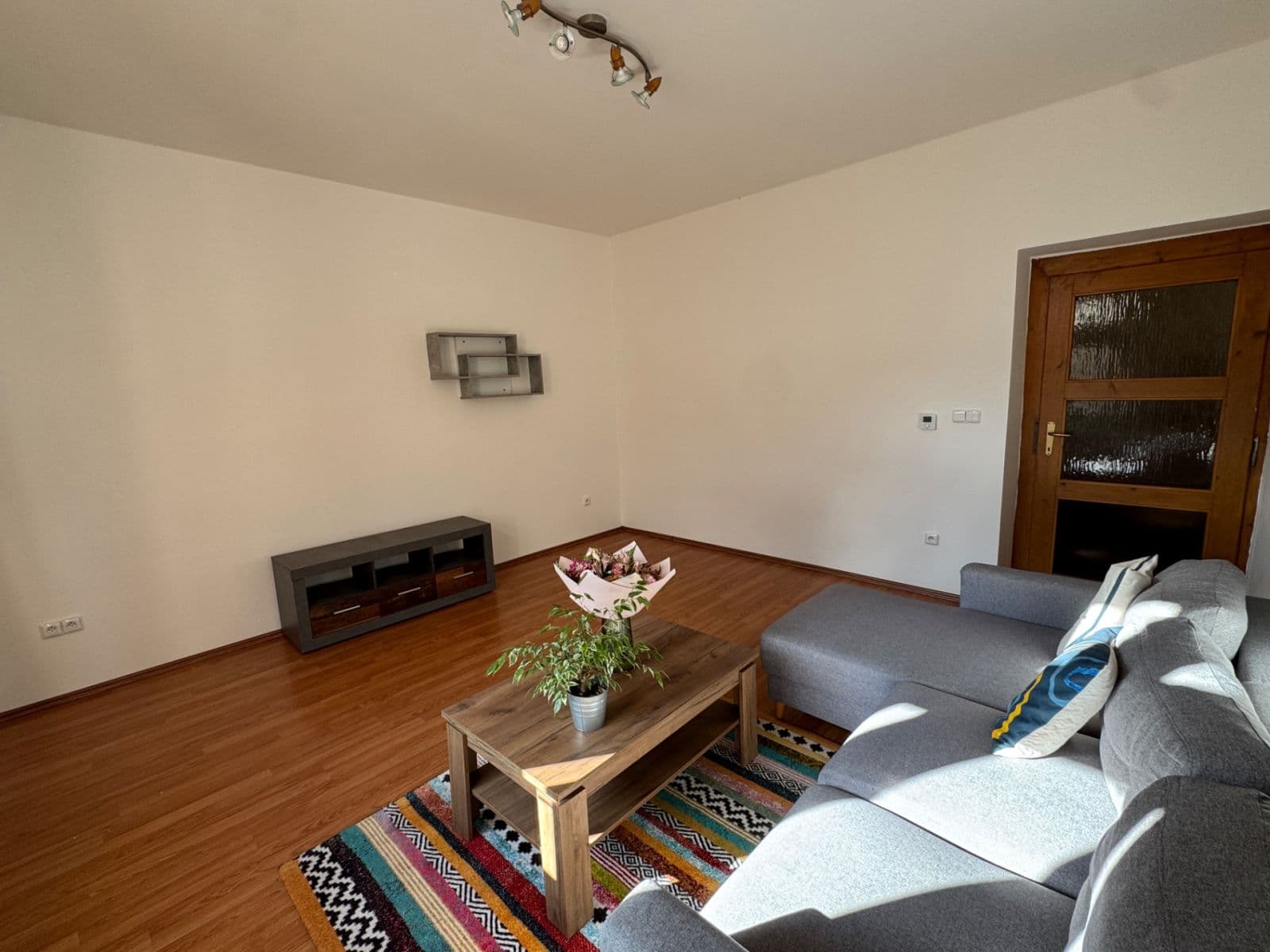 Prenájom bytu 2-izbový 45 m², Souběžná Ⅰ, Praha, Praha Prenájom bytu 2-izbový 45 m², Souběžná Ⅰ, Praha, Praha