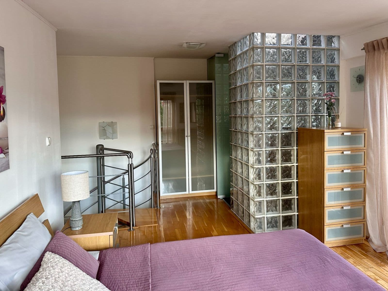 Prenájom bytu 2-izbový 50 m², Hořejší nábřeží, Praha, Praha Prenájom bytu 2-izbový 50 m², Hořejší nábřeží, Praha, Praha