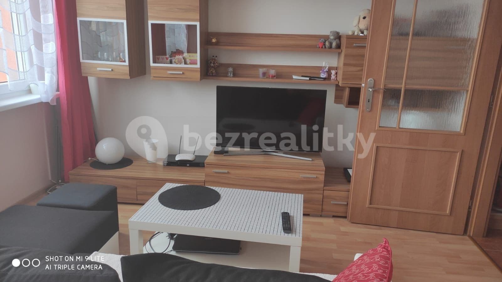 Prenájom bytu 1-izbový 35 m², Žufanova, Praha, Praha