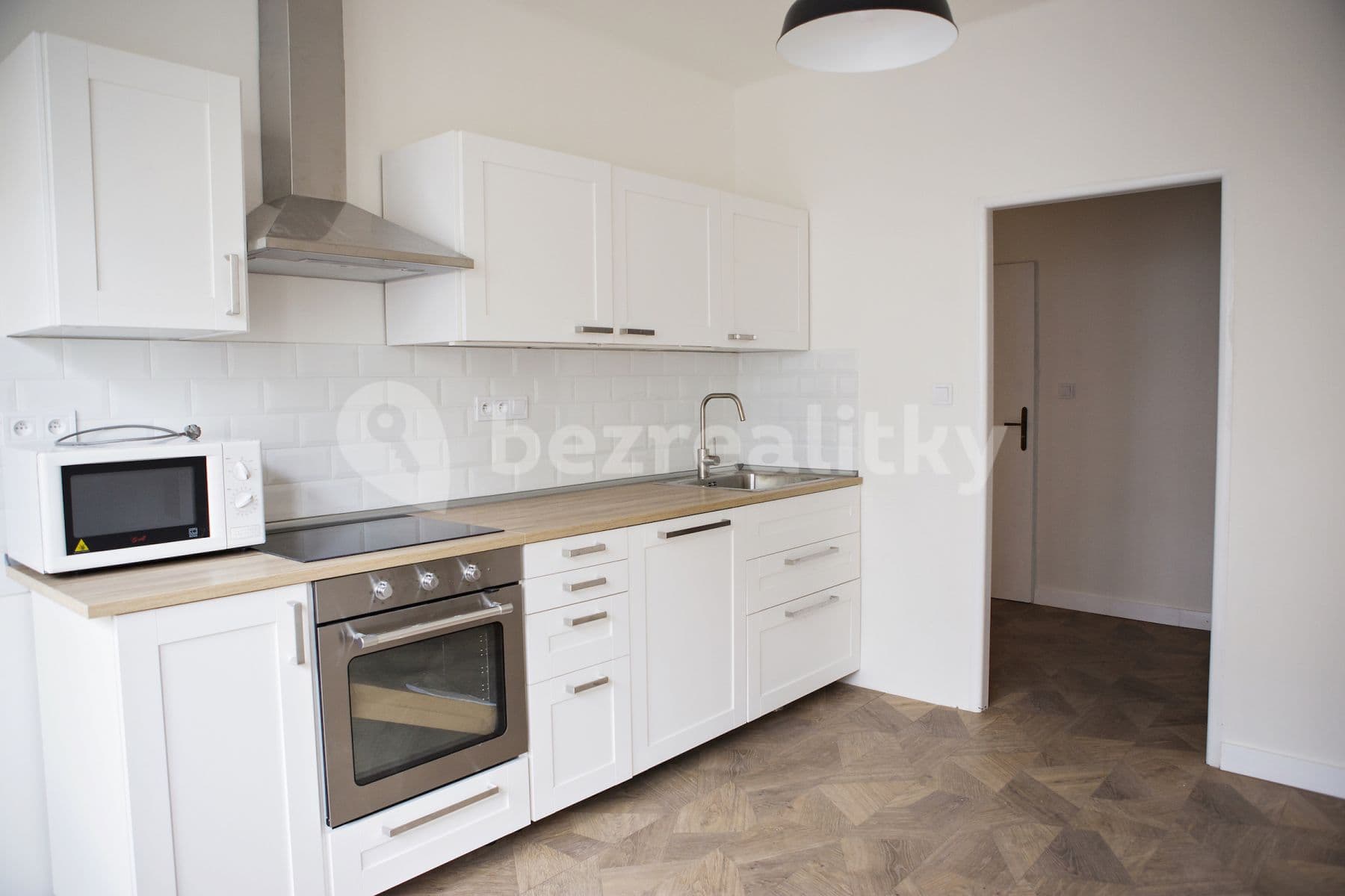 Prenájom bytu 2-izbový 72 m², Vinohradská, Praha, Praha Prenájom bytu 2-izbový 72 m², Vinohradská, Praha, Praha