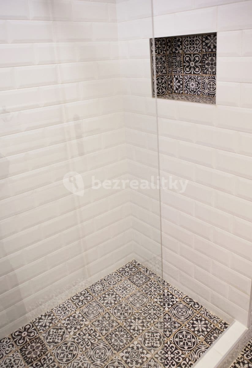 Prenájom bytu 2-izbový 72 m², Vinohradská, Praha, Praha Prenájom bytu 2-izbový 72 m², Vinohradská, Praha, Praha