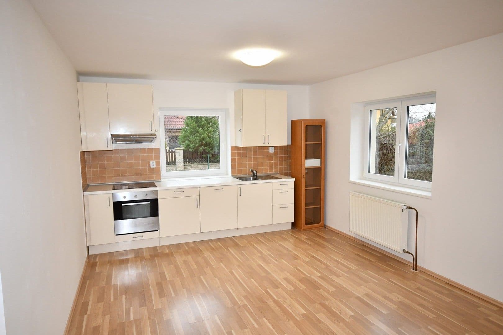 Prenájom domu 200 m², pozemek 730 m², Seifertova, Velké Přílepy, Středočeský kraj Prenájom domu 200 m², pozemek 730 m², Seifertova, Velké Přílepy, Středočeský kraj