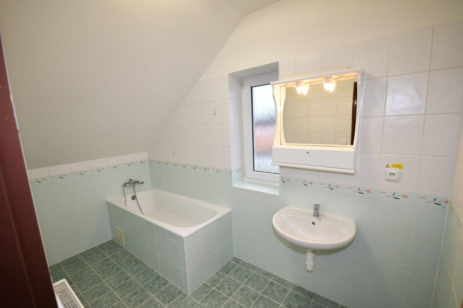 Prenájom domu 200 m², pozemek 730 m², Seifertova, Velké Přílepy, Středočeský kraj Prenájom domu 200 m², pozemek 730 m², Seifertova, Velké Přílepy, Středočeský kraj