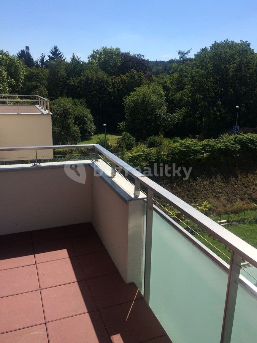 Prenájom bytu 2-izbový 40 m², Pod dvorem, Praha, Praha Prenájom bytu 2-izbový 40 m², Pod dvorem, Praha, Praha