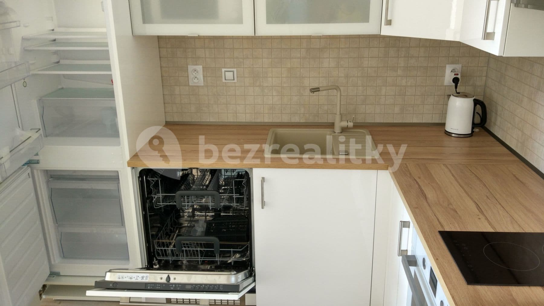 Prenájom bytu 1-izbový 47 m², Řípská, Brno, Jihomoravský kraj Prenájom bytu 1-izbový 47 m², Řípská, Brno, Jihomoravský kraj